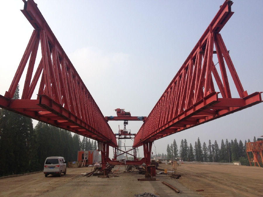 起重機械設備監(jiān)控系統(tǒng)現(xiàn)場安裝照片一