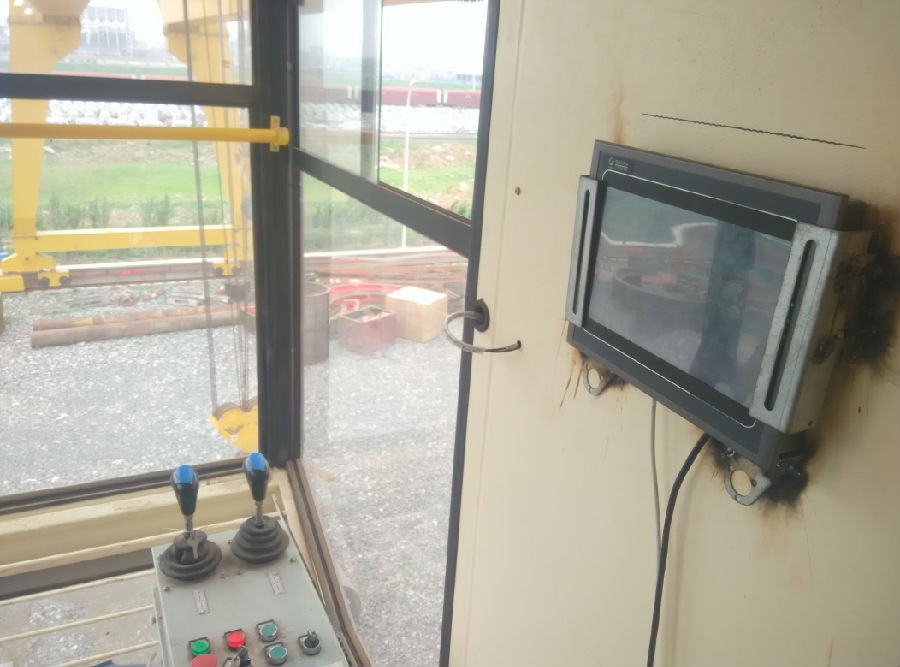 起重機(jī)安全監(jiān)控系統(tǒng)現(xiàn)場(chǎng)照片一